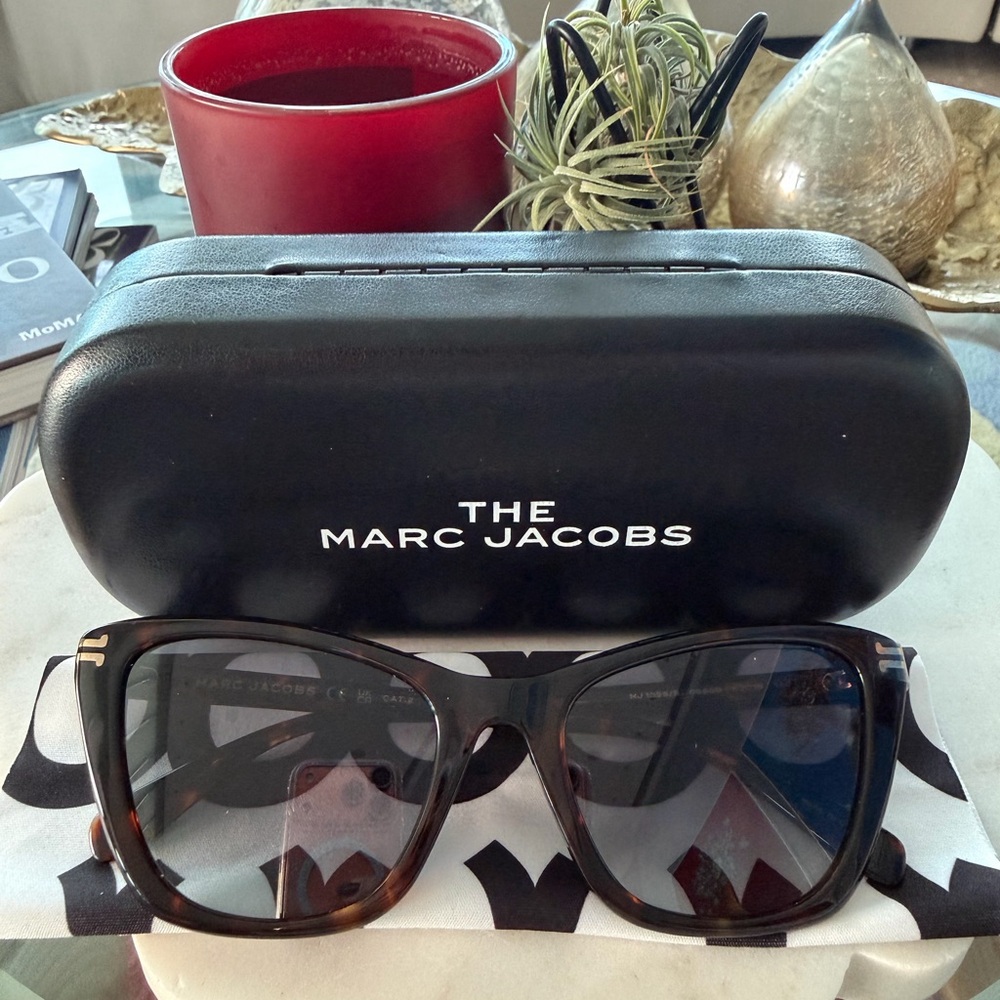 Marc Jacobs Brown Sunglasses with Black Case